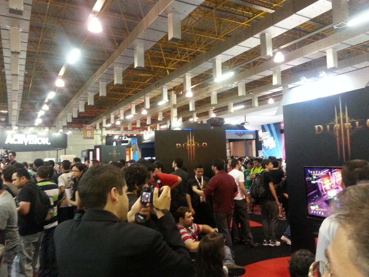 Jogadores testam Diablo III nos consoles