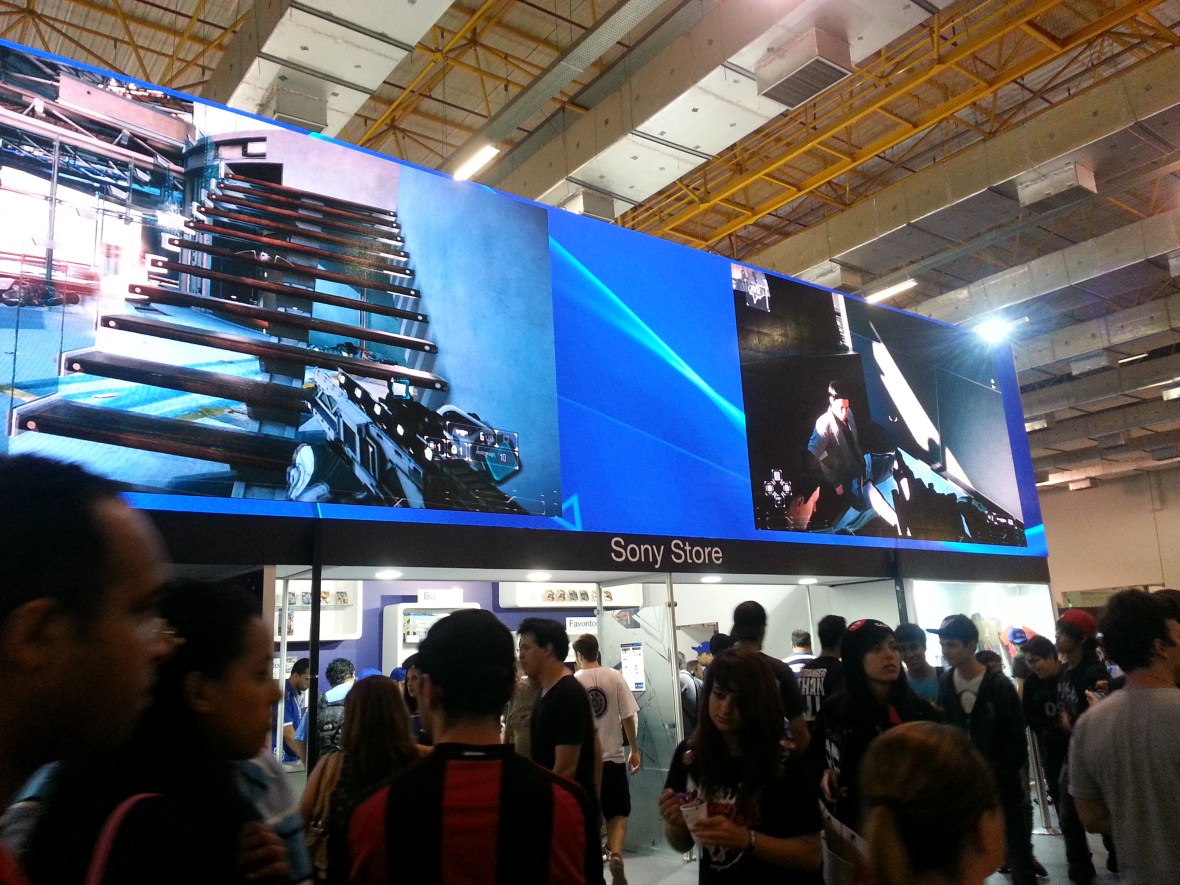 Estande PlayStation 4 live gameplay