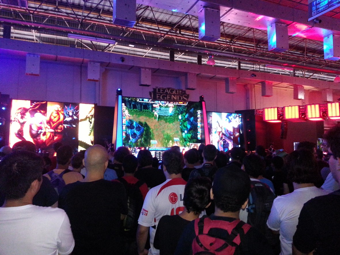 Disputa das Quartas-de-final do Desafio Internacional de League of Legends