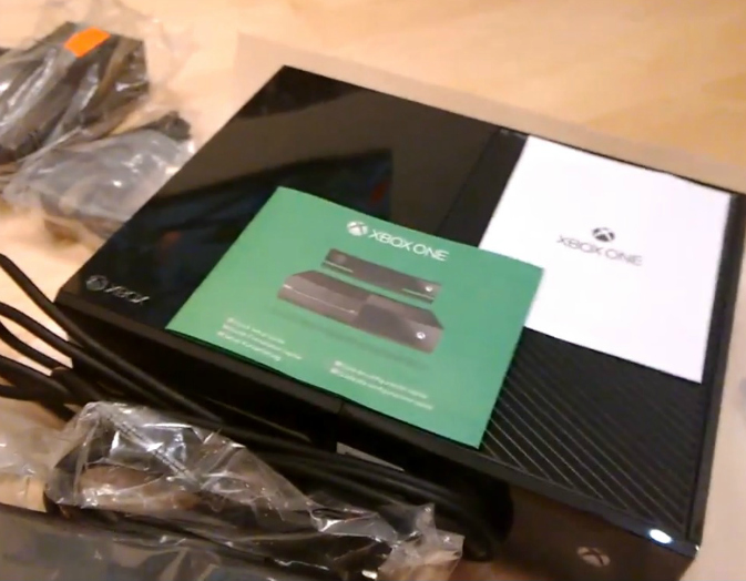Xbox One unboxing