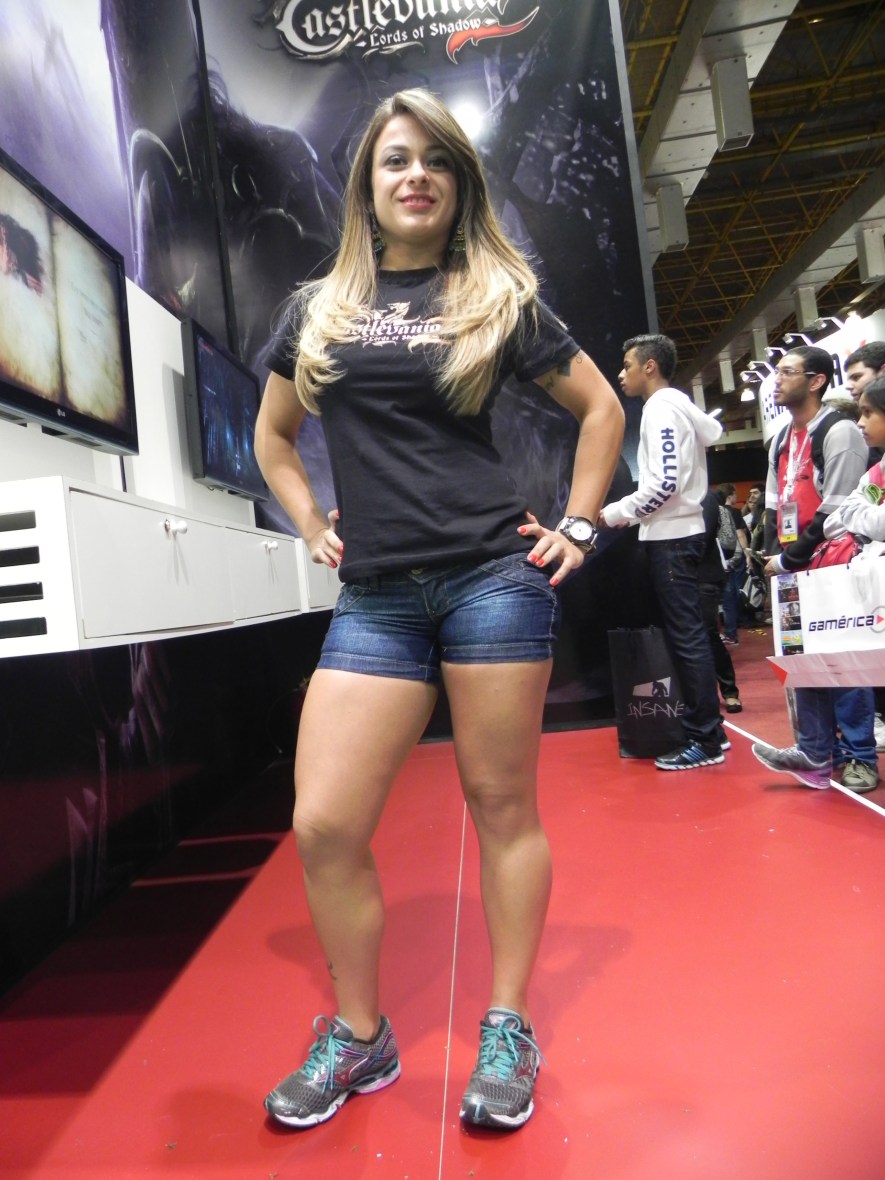 [BGS 2013] Castlevania booth babe