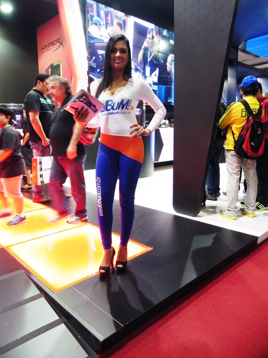 [BGS 2013] Kabum booth babe 1