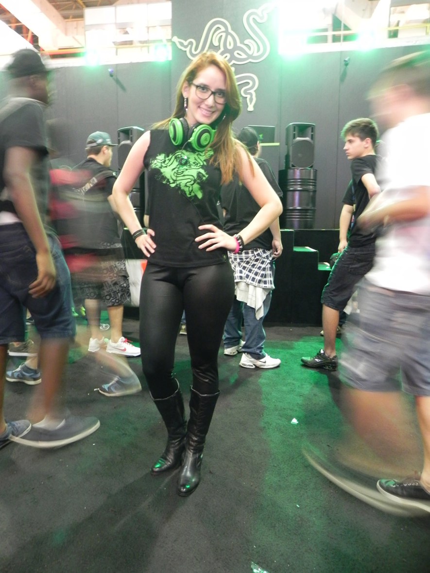 [BGS 2013] Razer booth babe