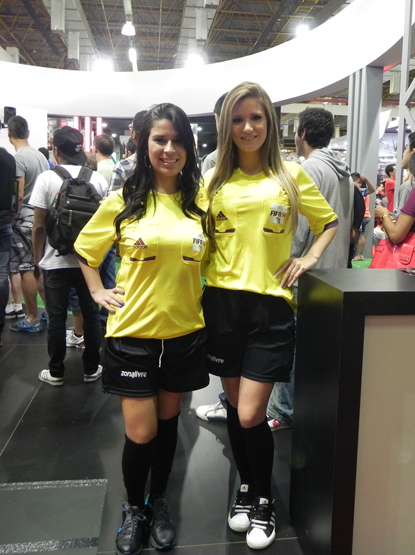 Brasil Game Show 2013 [BGS 2013] EA Warner FIFA 14 Booth Babe (2)