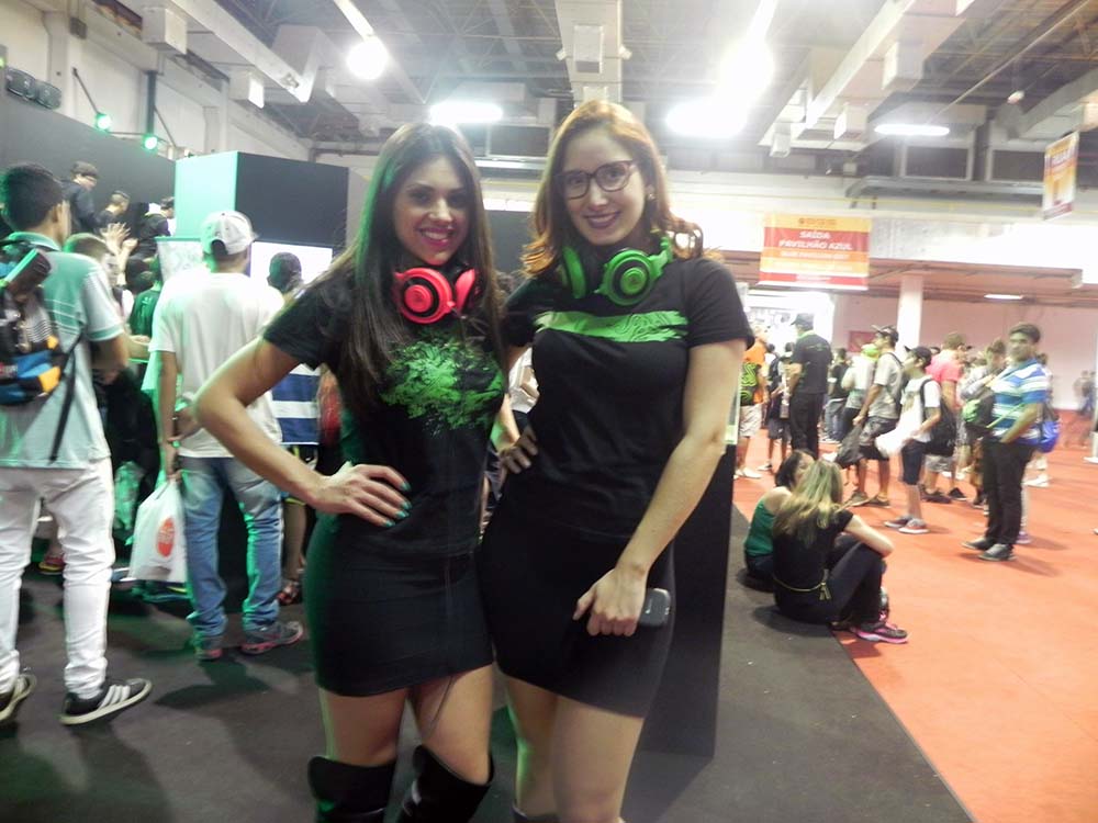 Booth_babe_gata_HyperX_BGS_2014