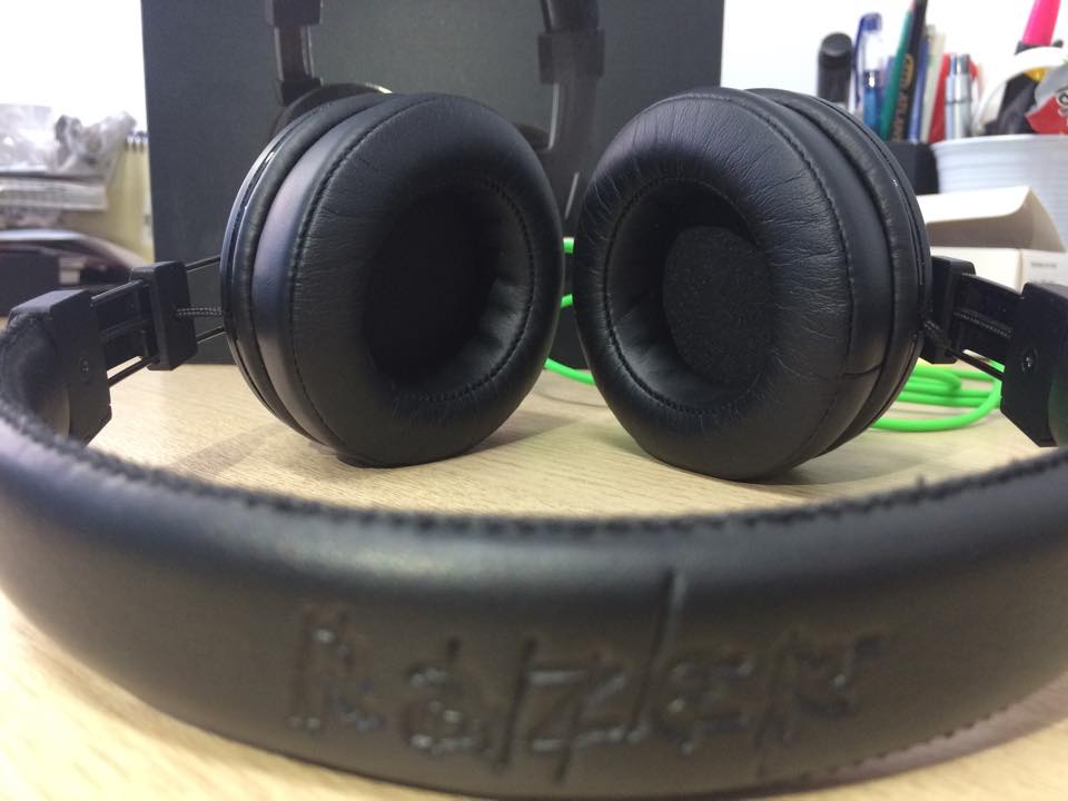 Review_analise_teste_Razer_Adaro_Stereos_Brasil_PT_BR_haste